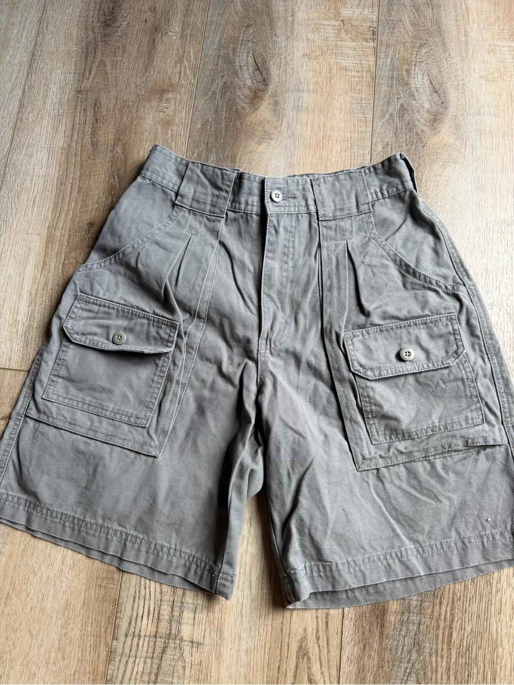Cabela's Cargo Shorts with Multiple Pockets women’s size 4